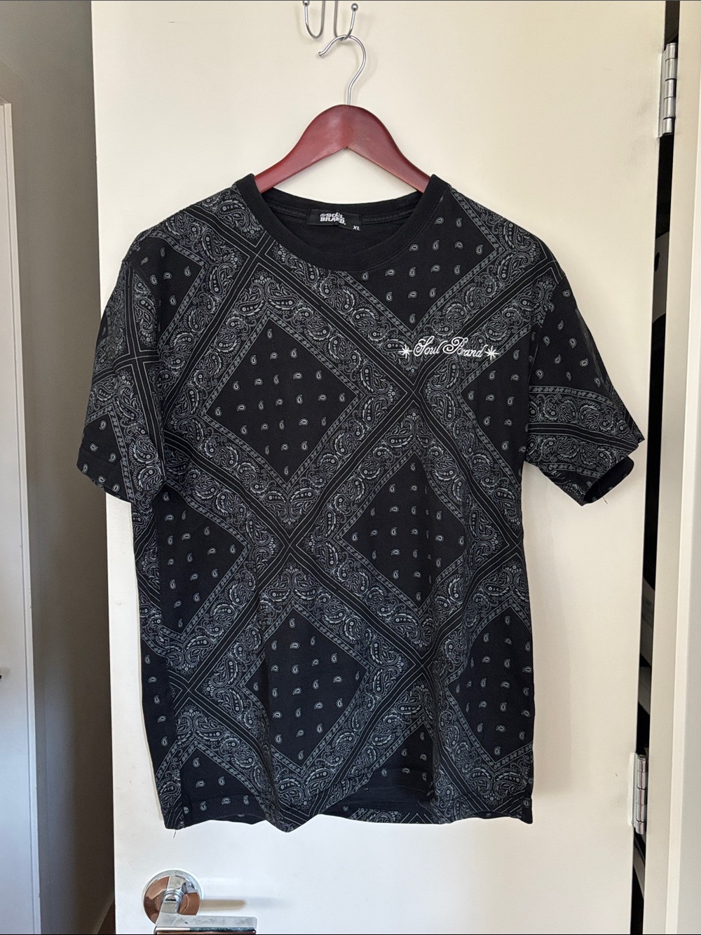 Abrand Black Bandana-Print Short Sleeve Tee